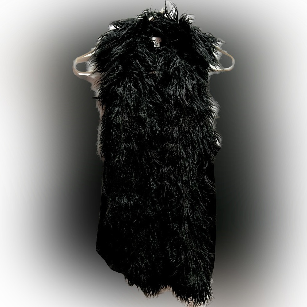 Cabi Jackets & Coats Cabi Black Faux Fur Vest, sz XS